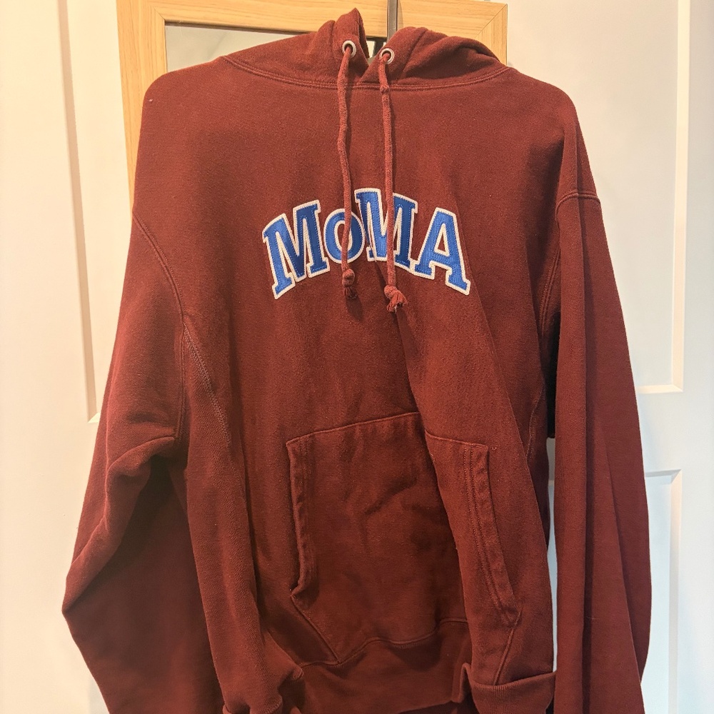 ✨ Rare Champion x MoMA Reverse Weave Hoodie ✨